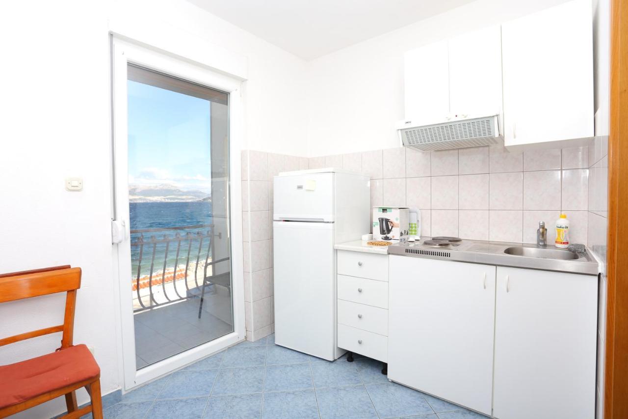 Apartments By The Sea Slatine, Ciovo - 14541 المظهر الخارجي الصورة